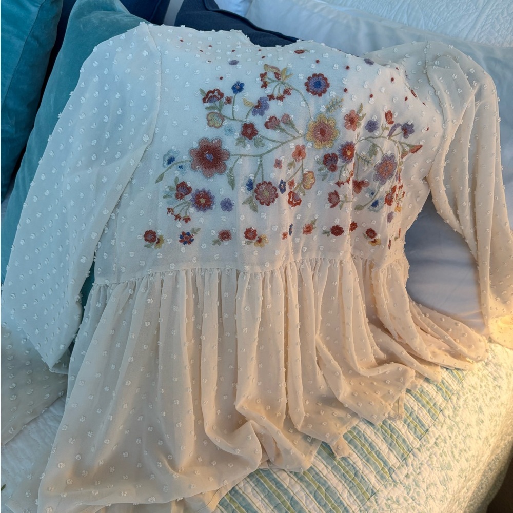 Floral Embroidered Cream Blouse With Sexy Open Back